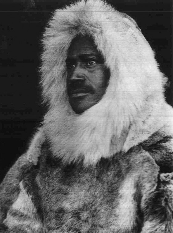 traditional arctic clothing